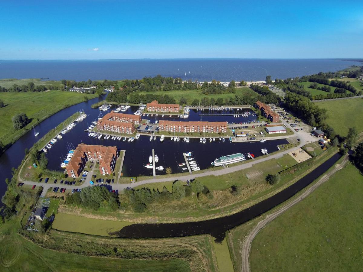 Fewo-Fuer-2-Pers-Hafenblick-2-Ueckermuende-Stettiner-Haff-Ostsee-Direkt-Yachthafen Apartment Exterior photo